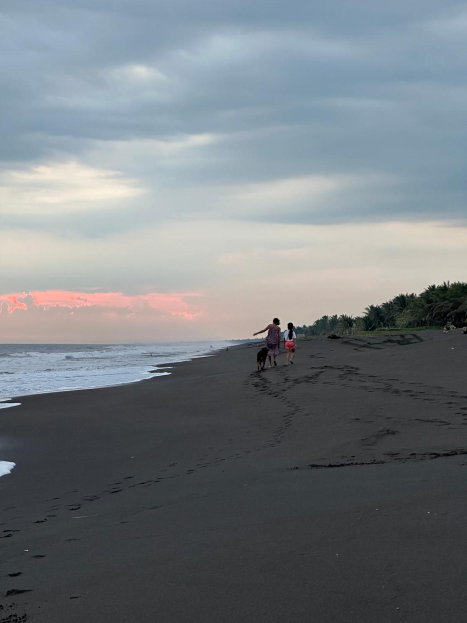 Hotel Atelie Del Mar Monterrico Dış mekan fotoğraf